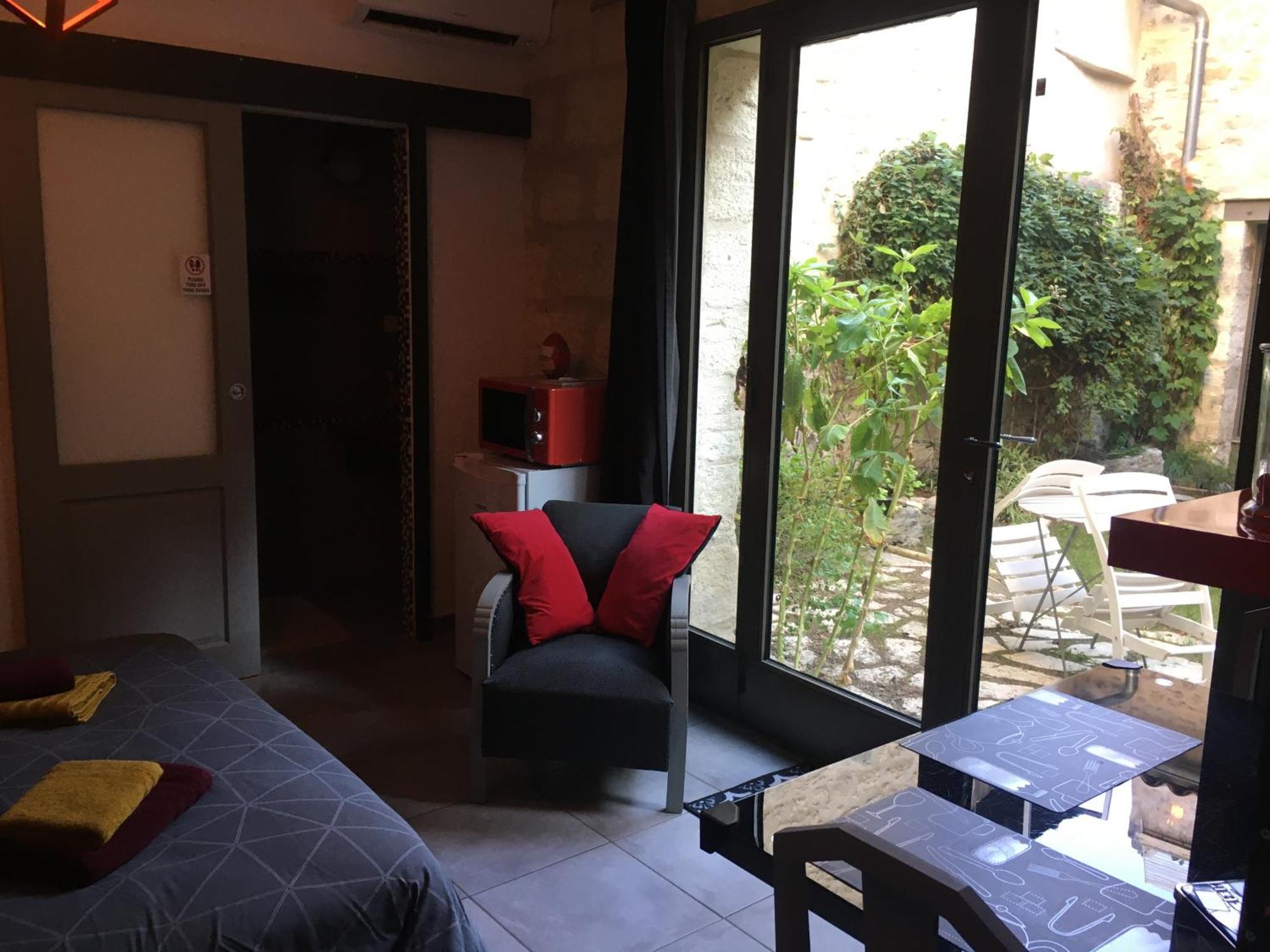 Chambre Sur Jardin Secret - Avignon Centre - Climatisee Экстерьер фото